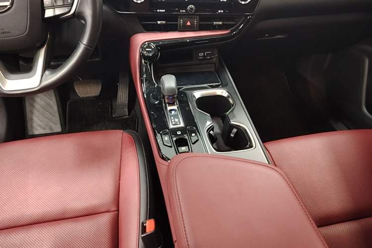 Used Lexus NX 2022 350h Front-Wheel-Drive Innovation Edition Gear Lever