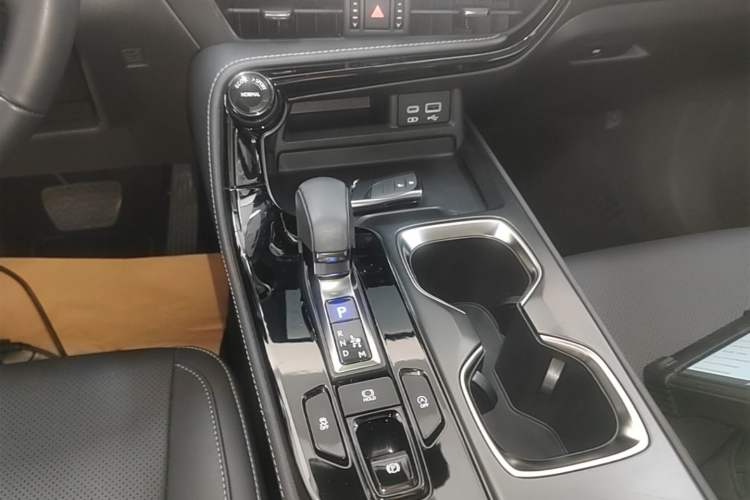 Used Lexus NX 2022 260 Front-Wheel Drive Chuan Yue Edition Gear Lever