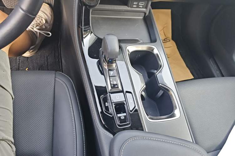 Used Lexus NX 2022 260 Front-Wheel Drive Chuan Yue Edition Gear Lever