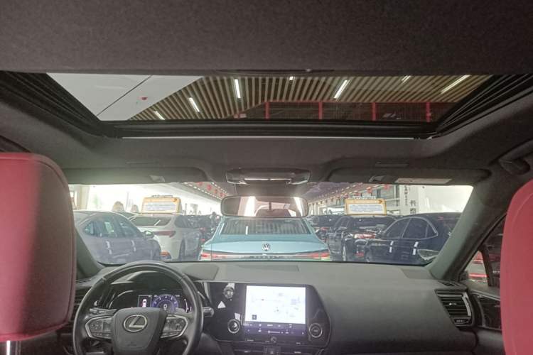 Used Lexus NX 2022 260 Front-Wheel Drive Chuan Yue Edition Headliner