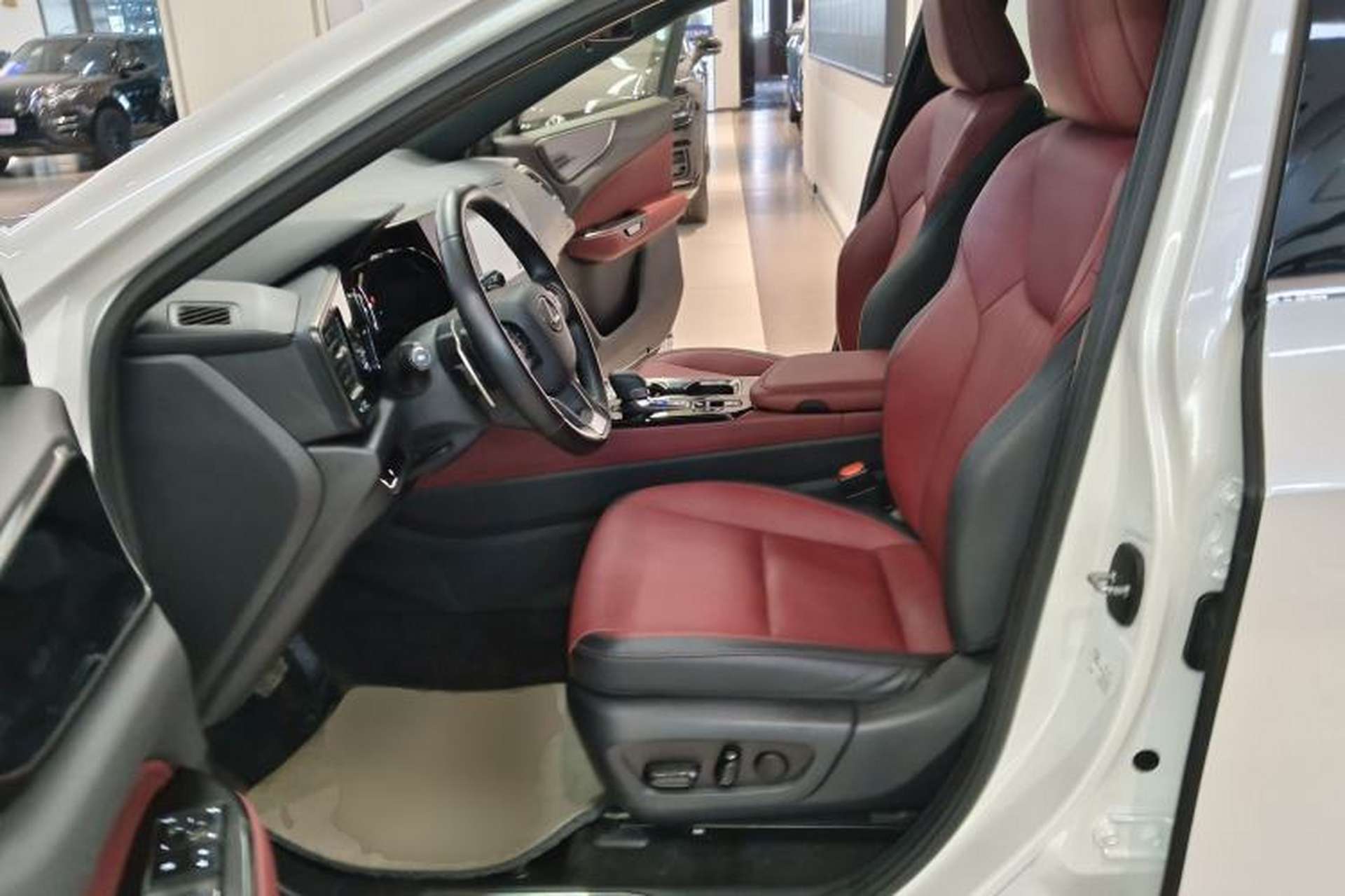 Used Lexus NX 2022 260 Front-Wheel Drive Chuan Yue Edition Left Front Seat