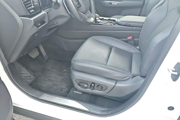 Used Lexus NX 2022 260 Front-Wheel Drive Chuan Yue Edition Left Front Seat