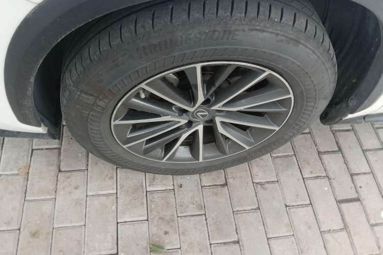 Used Lexus NX 2022 260 Front-Wheel Drive Chuanchi Edition Left Front Wheel Hub
