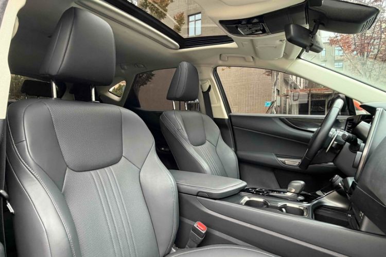 Used Lexus NX 2022 350h Front-Wheel-Drive Innovation Edition Right Front Seat