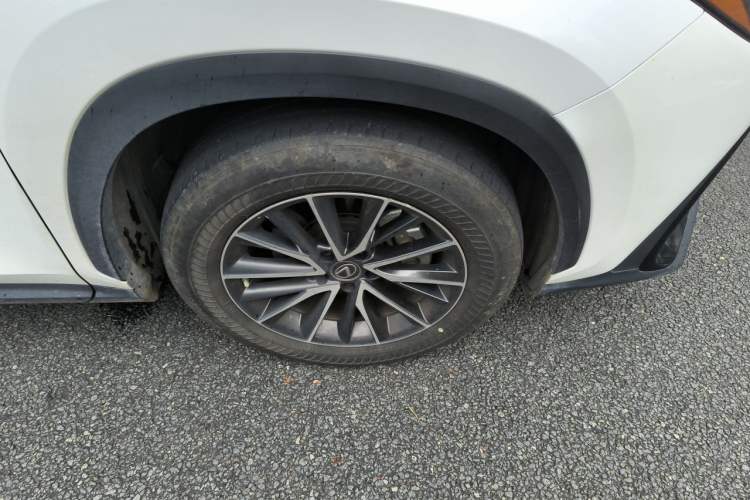 Used Lexus NX 2022 260 Front-Wheel Drive Chuanchi Edition Right Front Wheel Hub