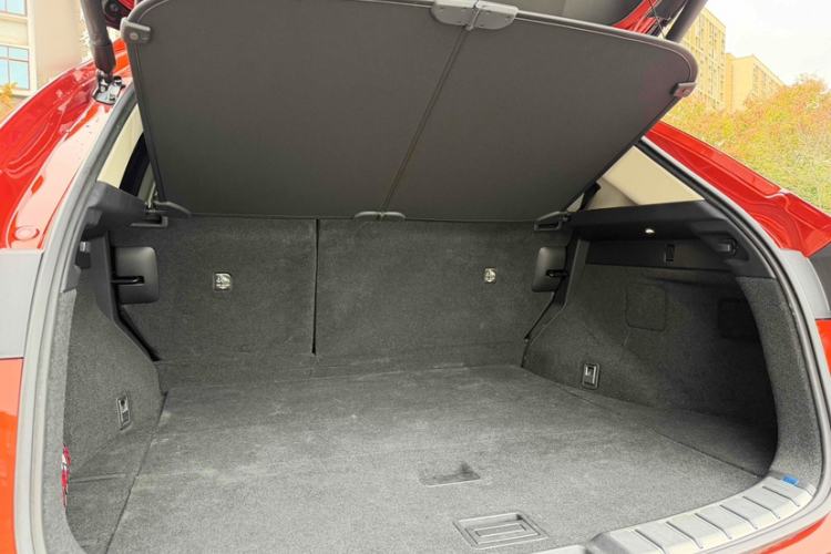 Used Lexus NX 2022 350h Front-Wheel-Drive Innovation Edition Trunk