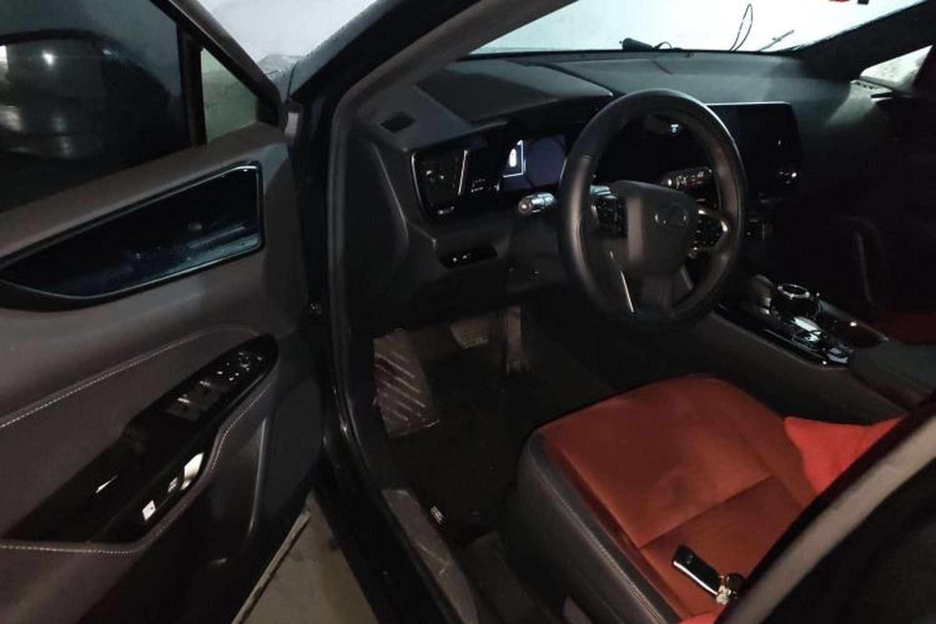 Used Lexus NX 2023 350h Front-Wheel-Drive Xinchichi Version Driver Seat