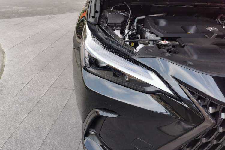 Used Lexus NX 2023 260 Front-Wheel Drive Chuan Yue Edition Right Front Headlight