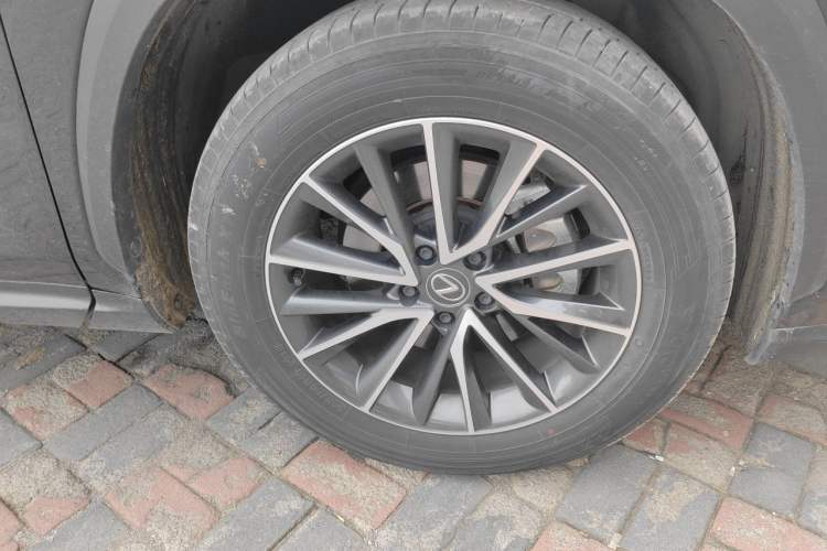 Used Lexus NX 2023 260 Front-Wheel Drive Chuanchi Edition Right Front Wheel Hub