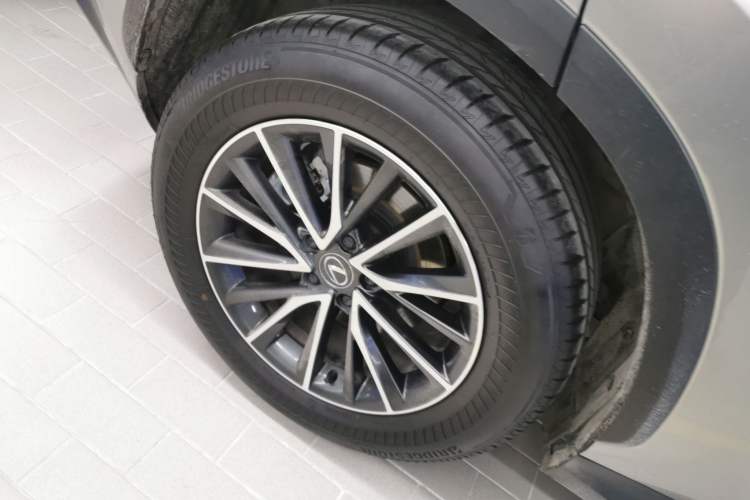 Used Lexus NX 2023 260 Front-Wheel Drive Chuan Yue Edition Exterior 4