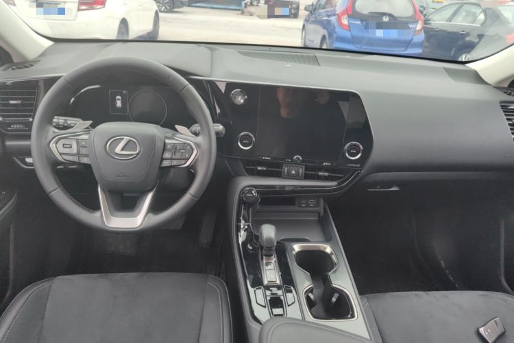 Used Lexus NX 2023 260 Front-Wheel Drive Chuanchi Edition Center Console