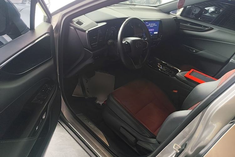 Used Lexus NX 2023 350h Front-Wheel-Drive Xinchichi Version Driver Seat