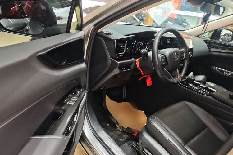 Used Lexus NX 2023 350h Front-Wheel-Drive Chuan Yue Edition Driver Seat