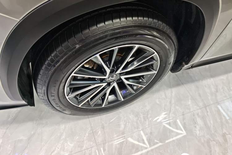 Used Lexus NX 2023 350h Front-Wheel-Drive Chuan Yue Edition Exterior 4