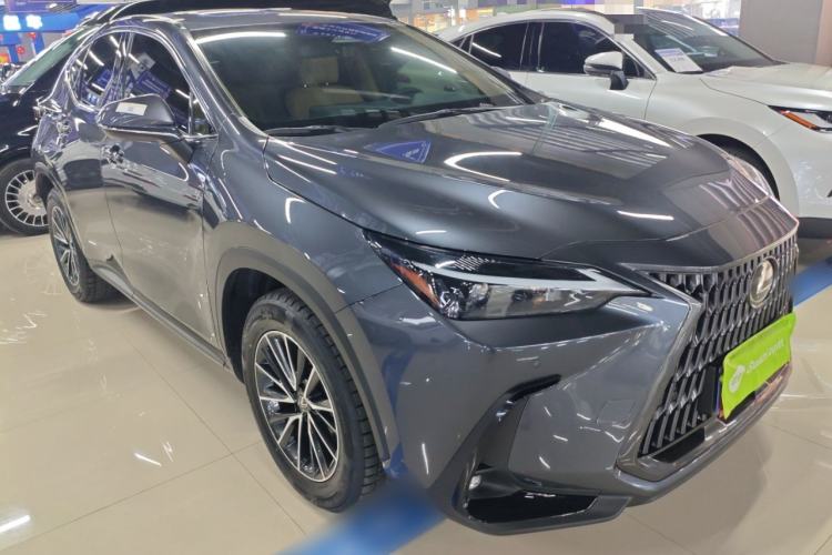 Used Lexus NX 2023 260 Front-Wheel Drive ChuanYou Special Edition Front Right 45 Deg