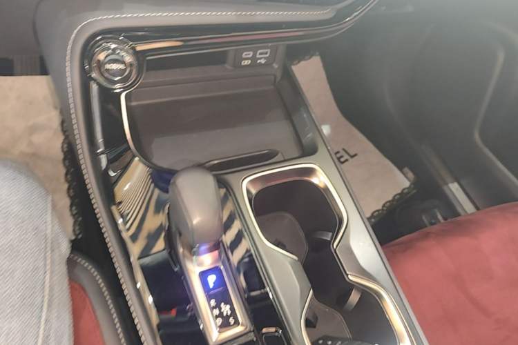 Used Lexus NX 2023 350h Front-Wheel-Drive Xinchichi Version Gear Lever
