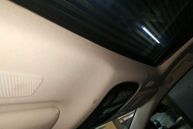 Used Lexus NX 2023 350h Front-Wheel-Drive Chuan Yue Edition Headliner