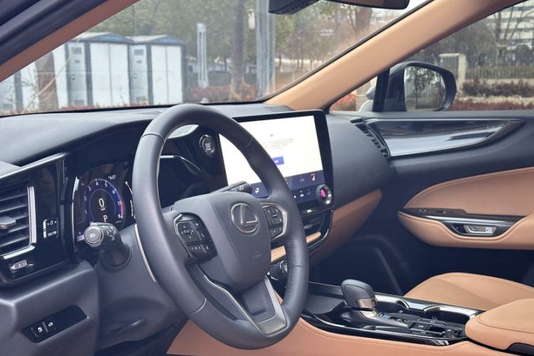 Used Lexus NX 2023 260 Front-Wheel Drive ChuanYou Special Edition Interior 3