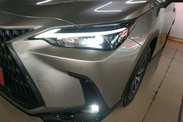 Used Lexus NX 2023 350h Front-Wheel-Drive Chuan Yue Edition Left Front Headlight