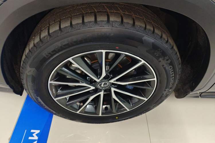 Used Lexus NX 2023 260 Front-Wheel Drive ChuanYou Special Edition Left Front Wheel Hub