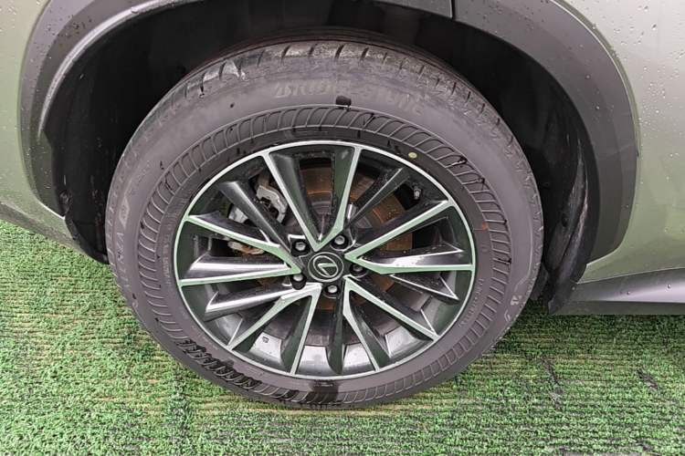 Used Lexus NX 2023 260 Front-Wheel Drive Chuan Yue Edition Right Rear Wheel Hub