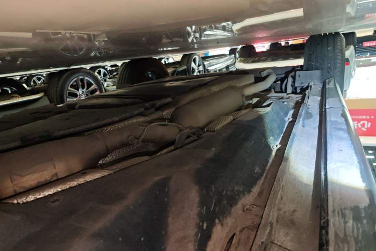 Used Lexus NX 2023 350h Front-Wheel-Drive Chuan Yue Edition Right Side Sill