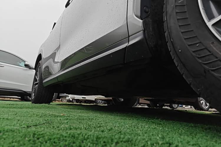 Used Lexus NX 2023 260 Front-Wheel Drive Chuan Yue Edition Right Side Sill