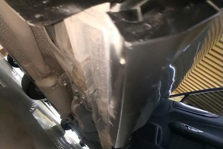 Used Lexus NX 2023 350h Front-Wheel-Drive Chuan Yue Edition Right Side Sill