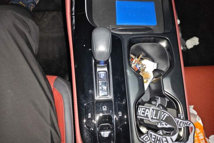 Used Lexus NX 2023 260 Front-Wheel Drive Chuan Yue Edition Gear Lever
