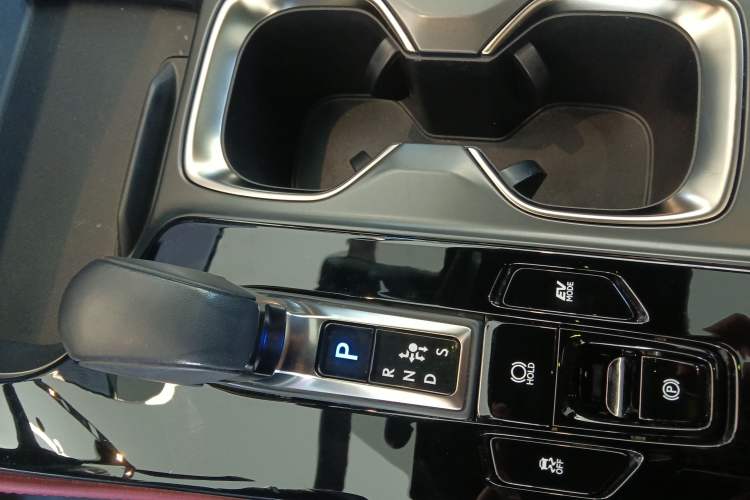 Used Lexus NX 2023 350h Front-Wheel-Drive Chuan Yue Edition Gear Lever
