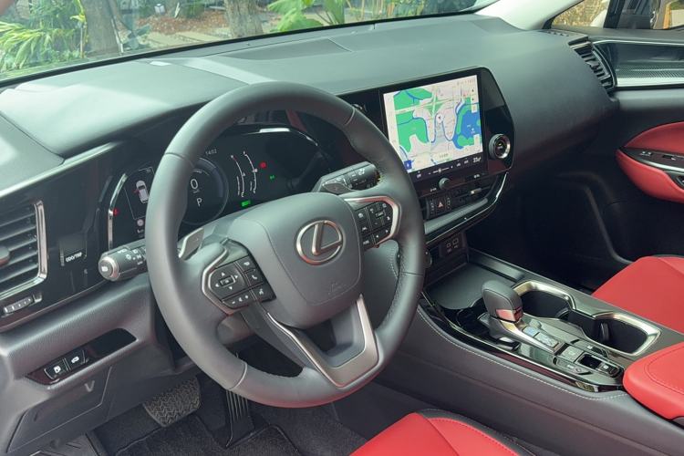 Used Lexus NX 2023 350h Front-Wheel-Drive Xinchichi Version Interior 2