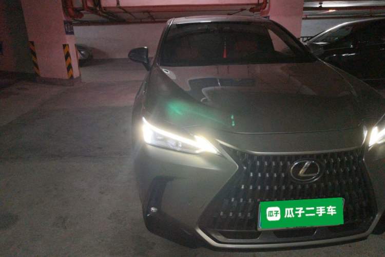 Used Lexus NX 2023 350h Front-Wheel-Drive Chuan Yue Edition Right Front Headlight