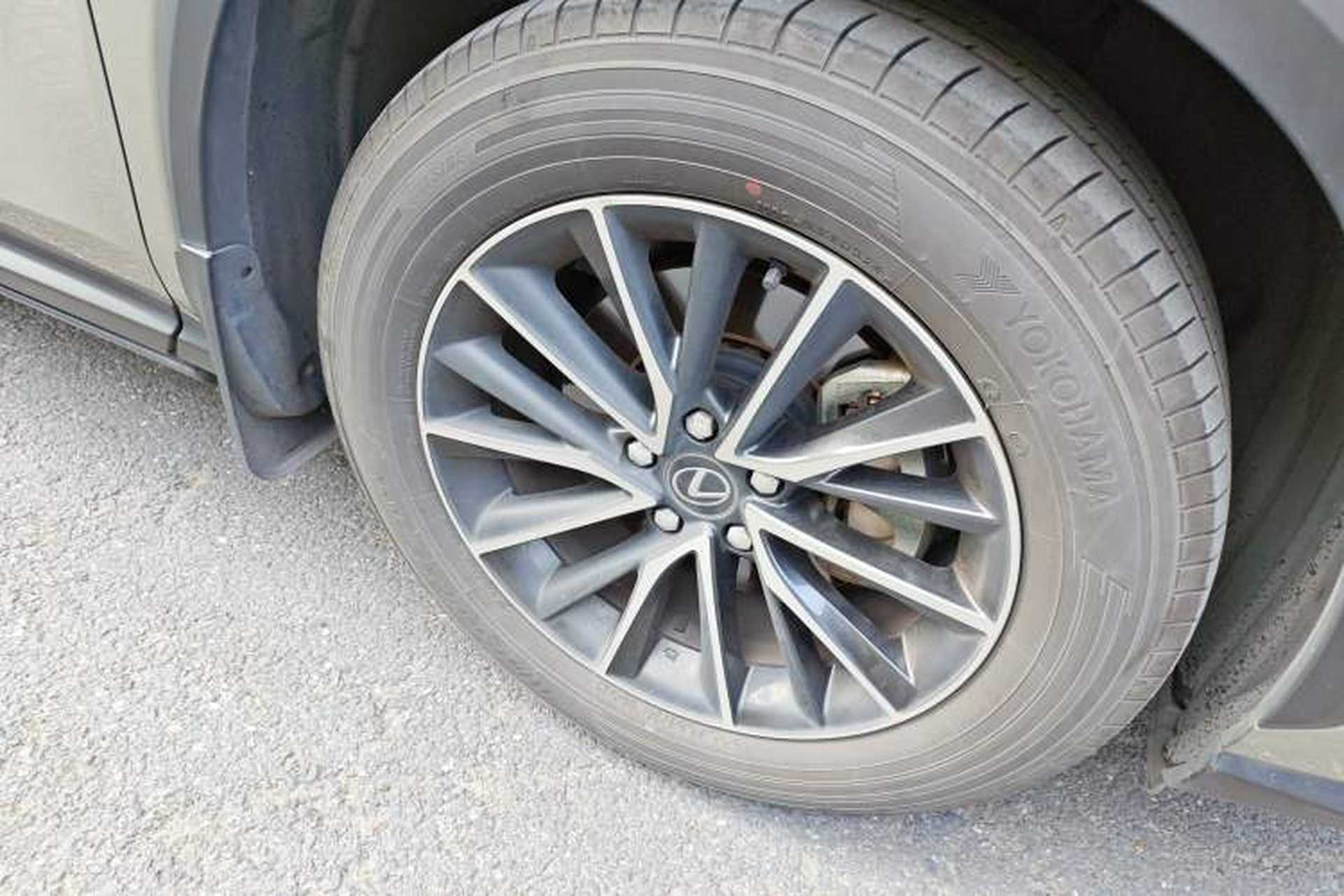 Used Lexus NX 2023 260 Front-Wheel Drive Chuan Yue Edition Right Front Wheel Hub