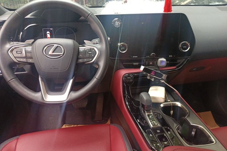 Used Lexus NX 2023 260 Front-Wheel Drive Chuan Yue Edition Center Console