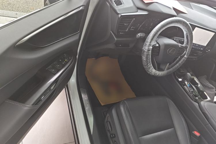 Used Lexus NX 2023 260 Front-Wheel Drive Chuan Yue Edition Driver Seat