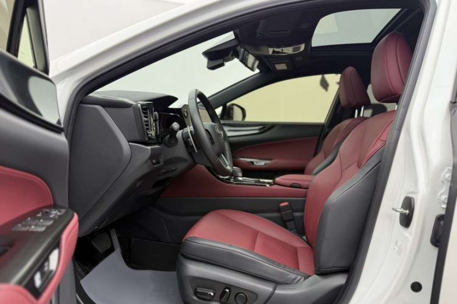 Used Lexus NX 2023 260 Front-Wheel Drive ChuanYou Special Edition Interior 3