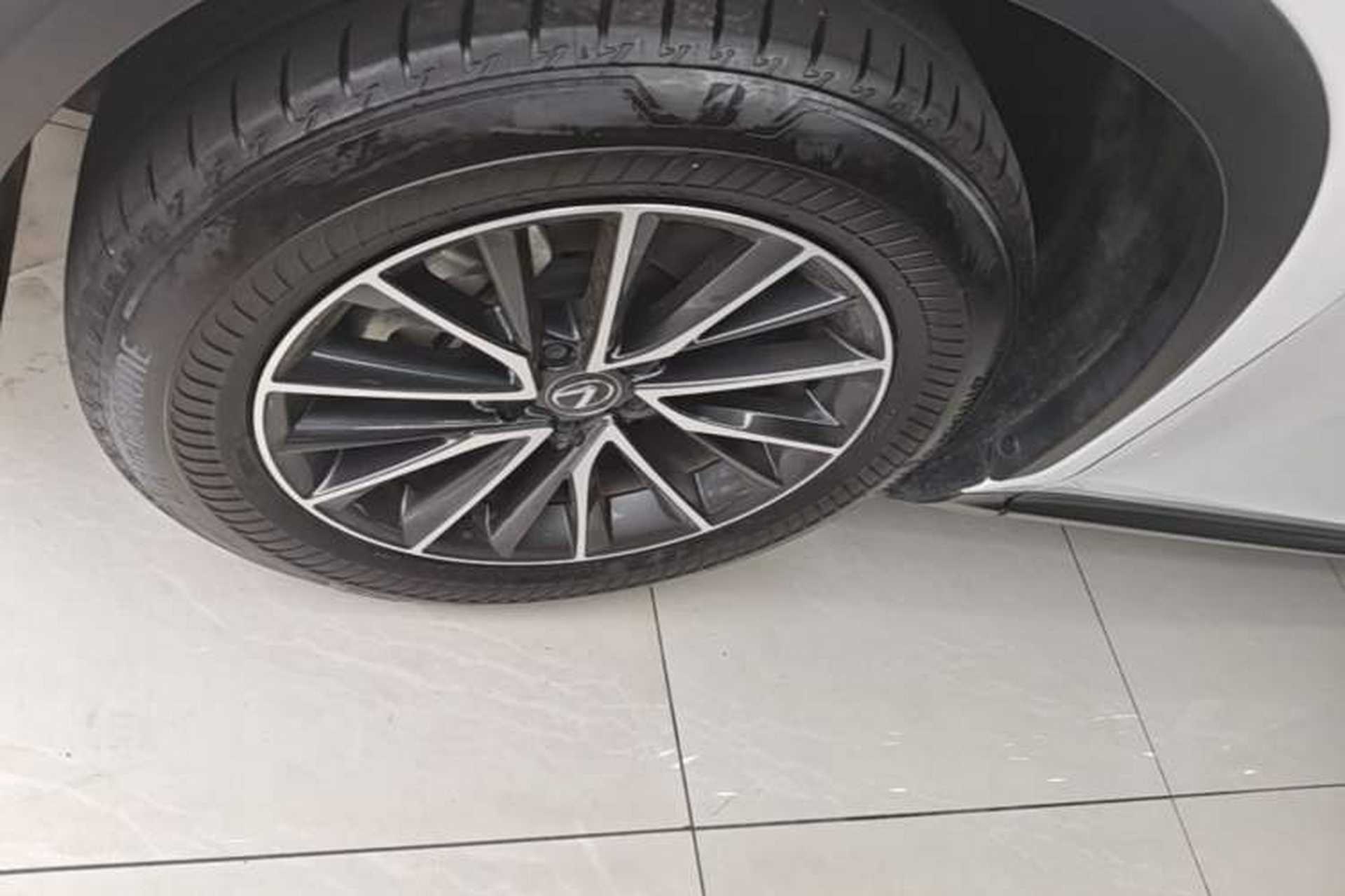 Used Lexus NX 2023 260 Front-Wheel Drive Chuan Yue Edition Left Front Wheel Hub