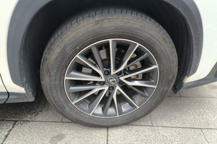 Used Lexus NX 2023 260 Front-Wheel Drive ChuanYou Special Edition Right Front Wheel Hub