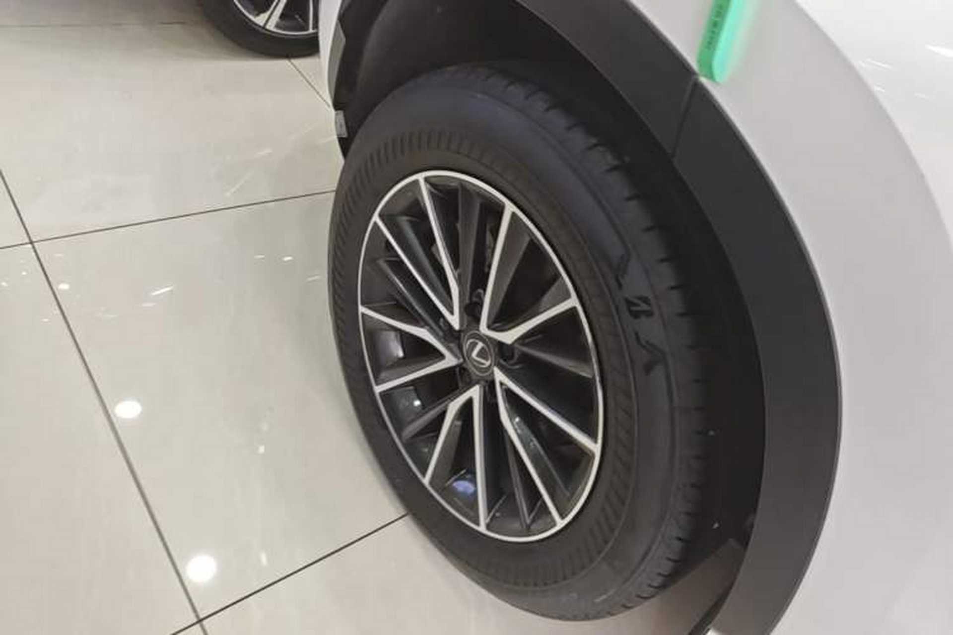 Used Lexus NX 2023 260 Front-Wheel Drive Chuan Yue Edition Right Rear Wheel Hub