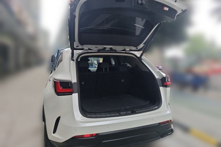 Used Lexus NX 2023 350h Front-Wheel-Drive Chuan Yue Edition Trunk