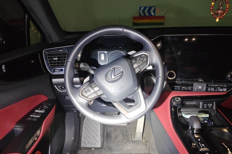 Used Lexus NX 2024 350h Front-Drive Elite Edition Steering Wheel