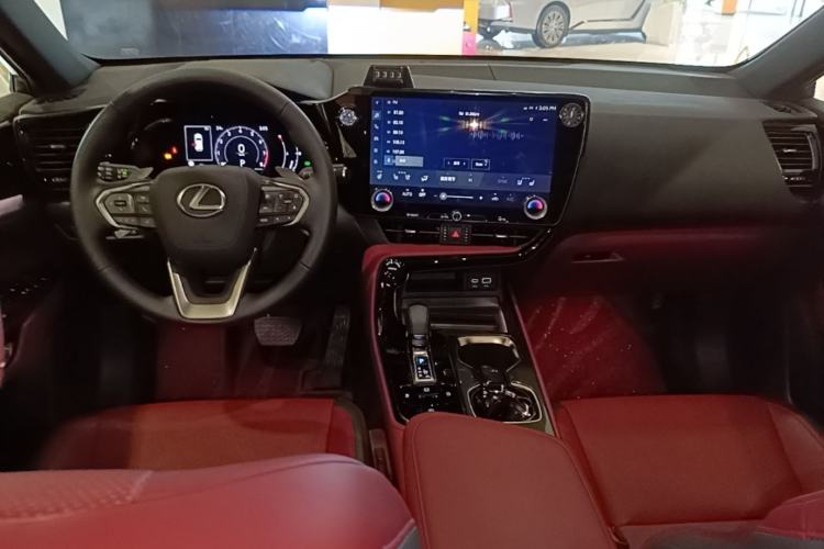 Used Lexus NX 2024 260 Front-Wheel Drive Chuan Yue Edition Center Console