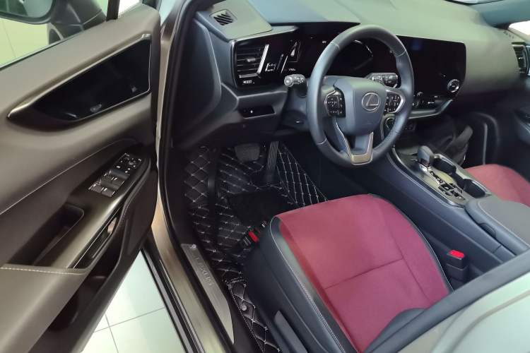 Used Lexus NX 2024 260 Front-Wheel Drive Chuanchi Edition Driver Seat