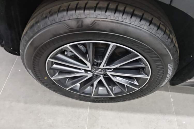 Used Lexus NX 2024 260 Front-Wheel Drive Chuanchi Edition Exterior 2