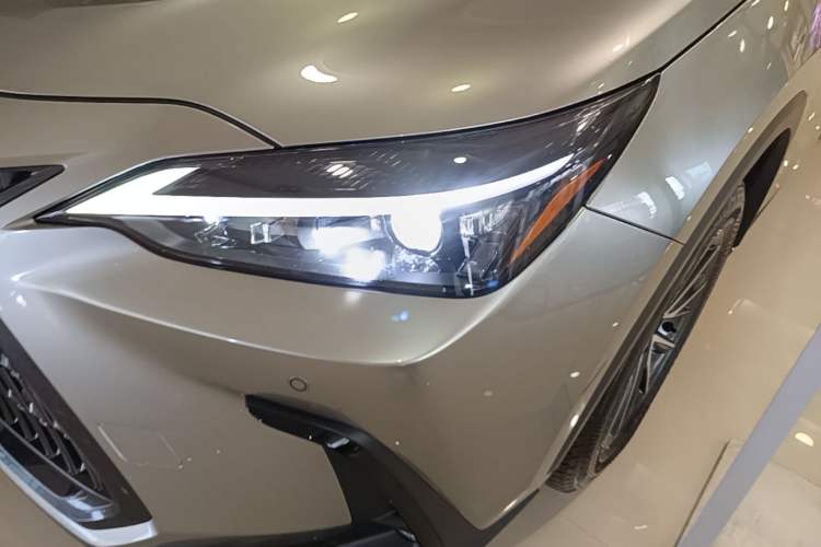 Used Lexus NX 2024 260 Front-Wheel Drive Chuan Yue Edition Left Front Headlight