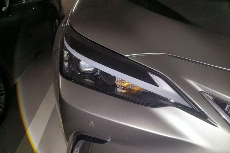 Used Lexus NX 2024 260 Front-Wheel Drive Chuanchi Edition Right Front Headlight