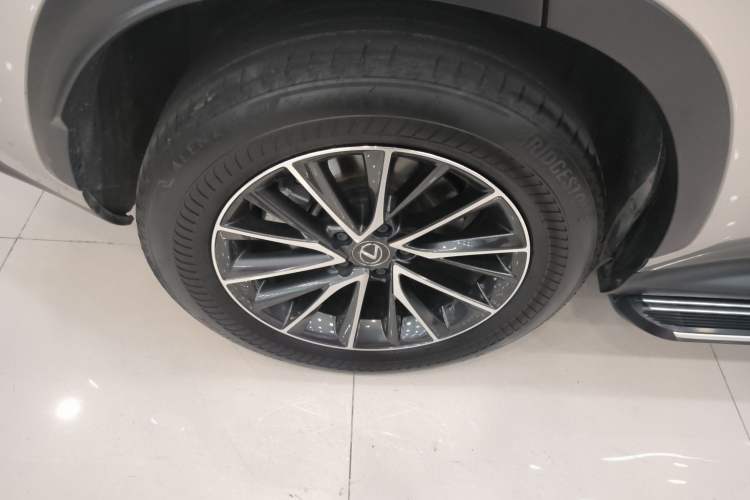 Used Lexus NX 2024 350h Front-Drive Xinchu Version Right Rear Wheel Hub