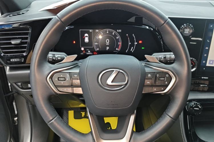 Used Lexus NX 2024 260 Front-Wheel Drive Chuanchi Edition Steering Wheel