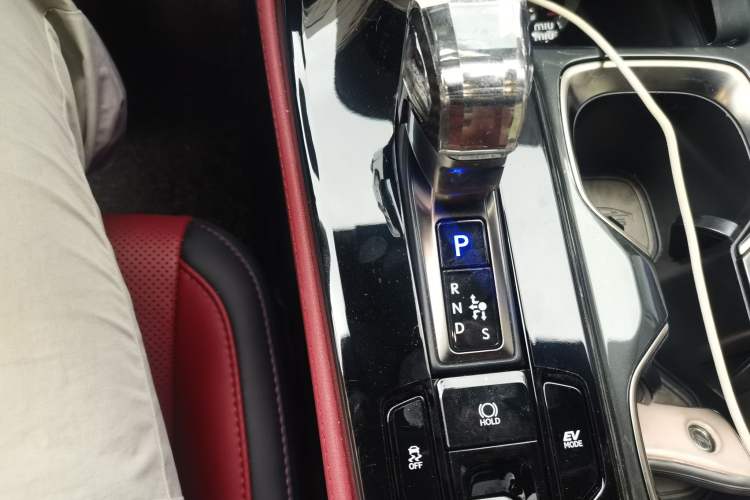 Used Lexus NX 2024 350h Front-Drive Elite Edition Gear Lever