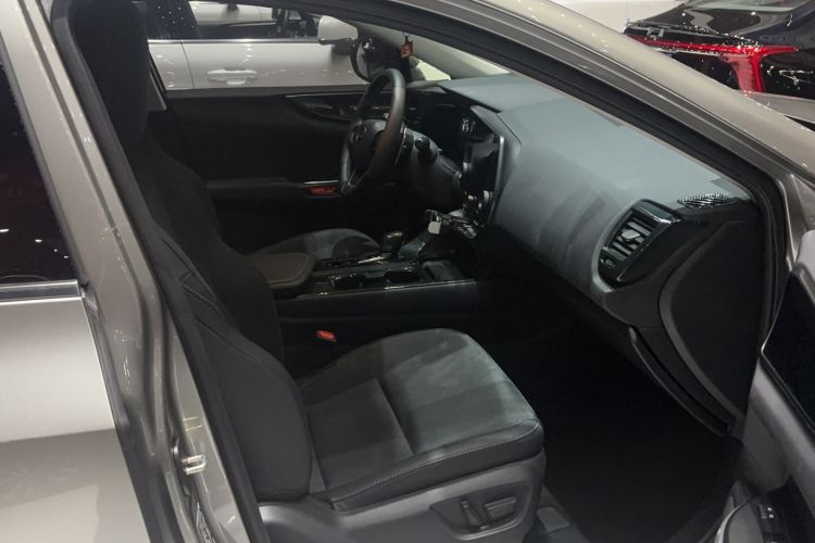 Used Lexus NX 2024 260 Front-Wheel Drive Chuanchi Edition Right Front Seat